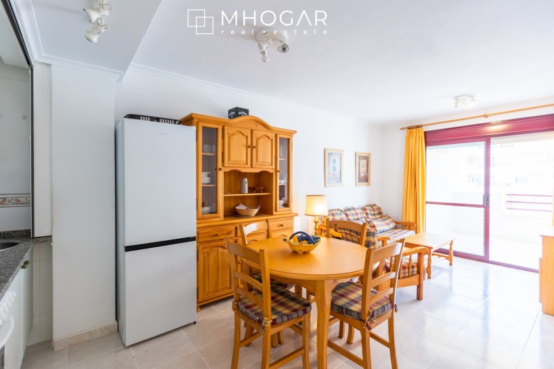Calpe - Bonito y acogedor apartamento en primera linea de playa a la venta!